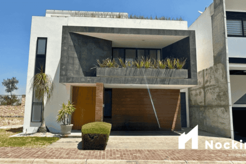 Casa en Lomas de Angelópolis