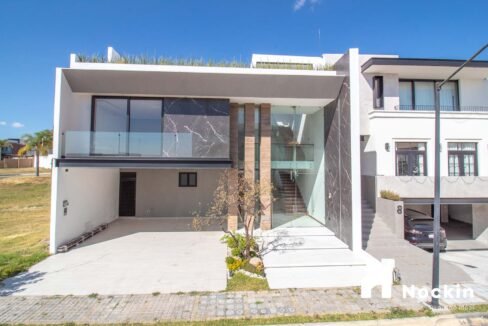 Casa en Lomas de Angelópolis II